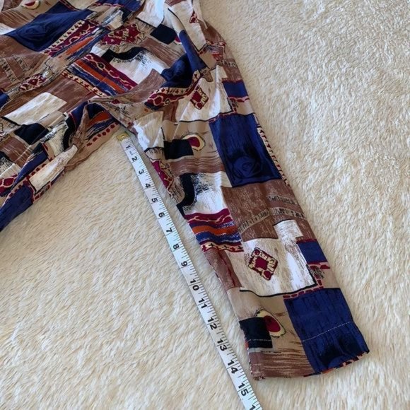 Colorful button up blouse with hood - Picture 15 of 16